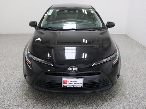 Certified 2023 Toyota Corolla LE FWD image 3
