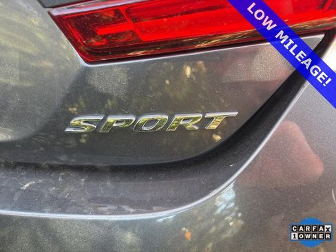 Used 2019 Honda Accord Sport image 6