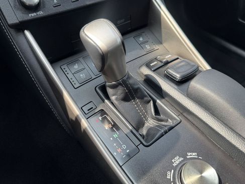 Used 2015 Lexus IS 250 AWD w/ Navigation System Package image 20