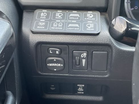 Used 2016 Toyota 4Runner Trail Premium AWD/4WD image 29