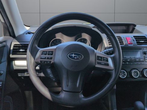 Used 2015 Subaru Forester 2.5i w/ Alloy Wheel Package AWD/4WD image 11