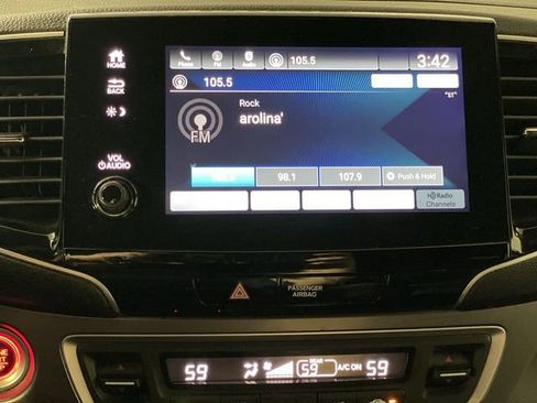 Used 2023 Honda Passport EX-L image 12