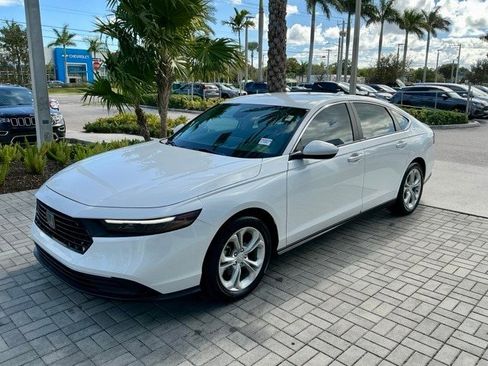 Certified 2023 Honda Accord LX image 3