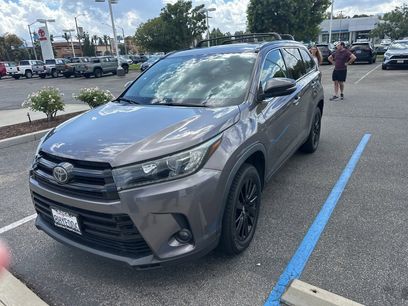 Certified 2019 Toyota Highlander SE