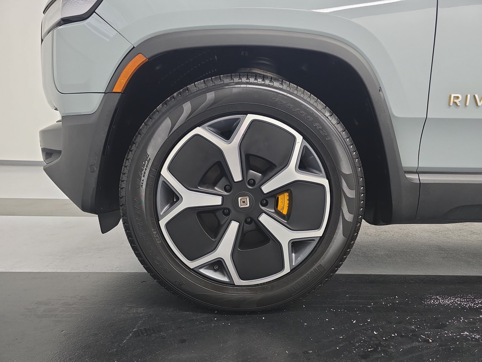 Used 2023 Rivian R1T Adventure Quad AWD/4WD image 9