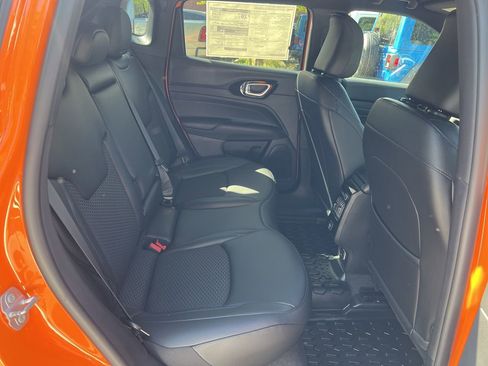 New 2026 Jeep Compass Latitude AWD/4WD image 19