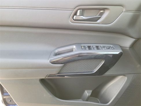 New 2026 Nissan Pathfinder SV image 21