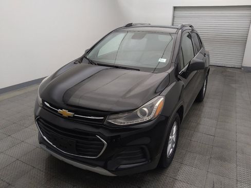 Used 2018 Chevrolet Trax LT w/ LT Convenience Package FWD image 15