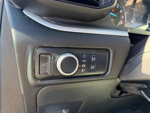 Used 2021 Ford Explorer XLT RWD image 35