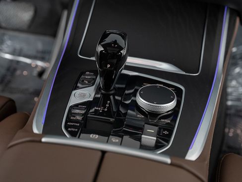 Used 2022 BMW X7 xDrive40i w/ Premium Package image 46