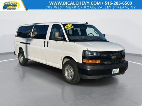Used 2023 Chevrolet Express 3500 LS image 1