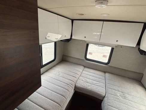 Used 2019 Mercedes-Benz Sprinter 170 image 21