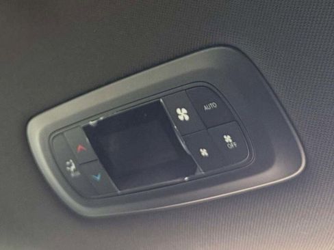 New 2026 Chrysler Voyager LX image 24