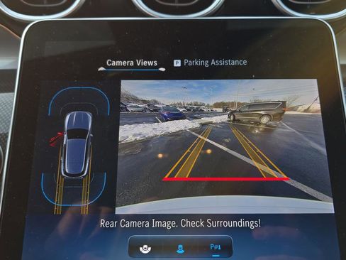 Used 2025 Mercedes-Benz GLC 43 AMG 4MATIC image 37