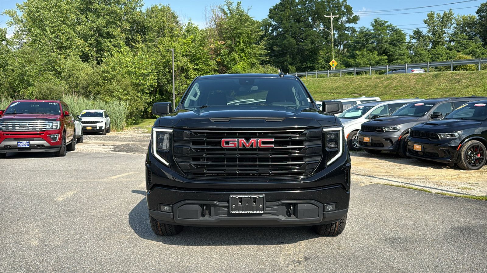 Certified 2025 GMC Sierra 1500 Elevation AWD/4WD image 3