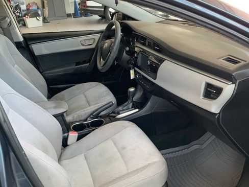 Used 2016 Toyota Corolla LE FWD image 18