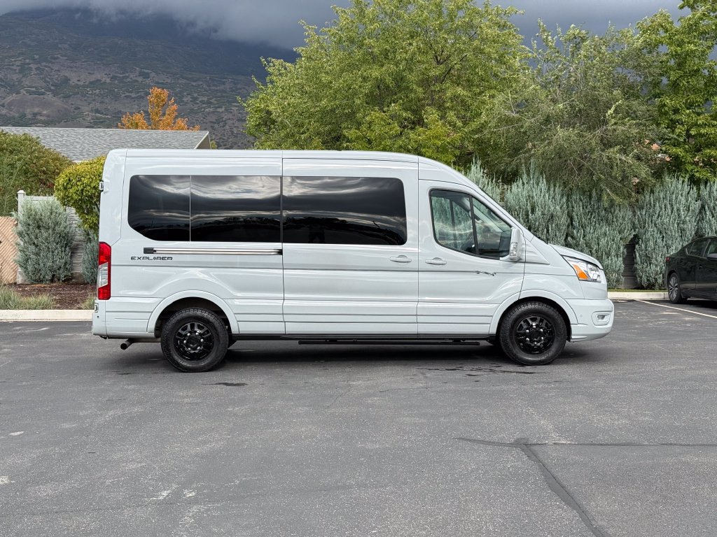 Used 2021 Ford Transit 250 Medium Roof AWD image 8