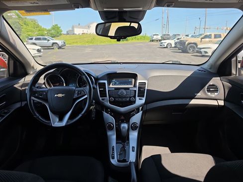 Used 2012 Chevrolet Cruze LT FWD image 16