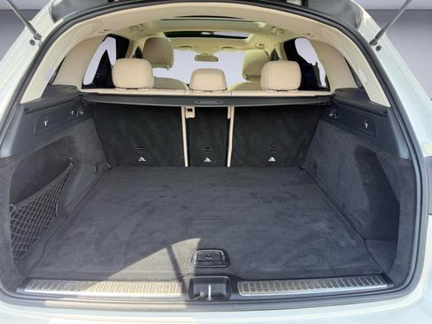 Used 2018 Mercedes-Benz GLC 300 4MATIC image 8