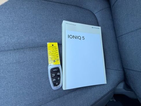 Used 2024 Hyundai Ioniq 5 SEL image 21