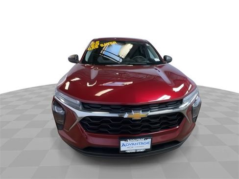 Certified 2025 Chevrolet Trax LS image 7