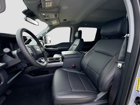 New 2026 Ford F250 Lariat w/ Black Appearance Package AWD/4WD image 15