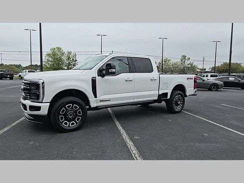 Used 2026 Ford F350 Platinum w/ FX4 Off-Road Package image 23