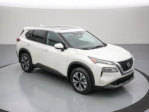 Used 2023 Nissan Rogue SV w/ SV Premium B Package AWD/4WD image 2