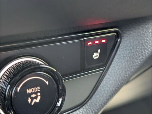 Certified 2025 Honda HR-V Sport image 13