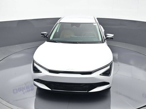 New 2026 Kia EV6 Wind RWD image 47
