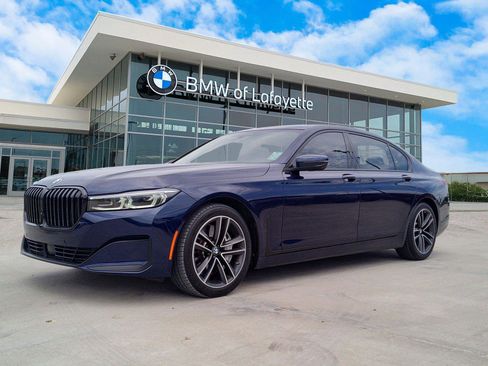 Used 2022 BMW 750i xDrive w/ Executive Package AWD/4WD image 1