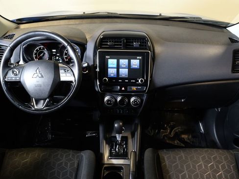 Used 2020 Mitsubishi Outlander Sport SE AWD/4WD image 13