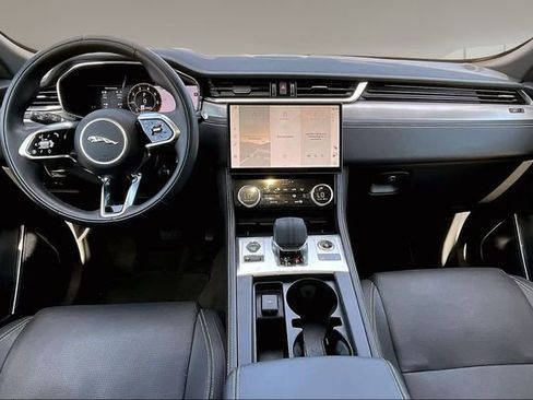 Used 2026 Jaguar F-PACE R-Dynamic S image 7