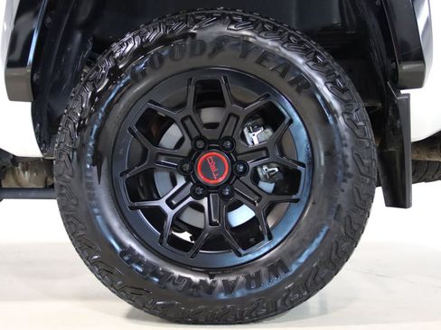 Used 2024 Toyota Tacoma TRD Pro AWD/4WD image 85