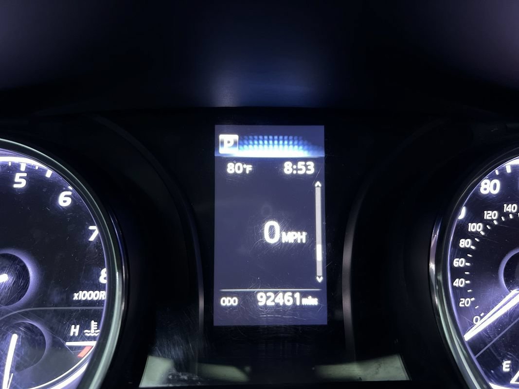 Used 2019 Toyota Camry LE FWD image 18