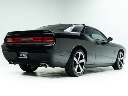 Used 2012 Dodge Challenger SRT8 w/ Premium Sound Group image 12