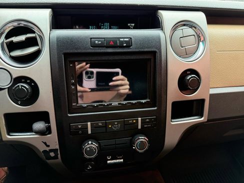 Used 2011 Ford F150 XLT w/ XLT Convenience Pkg image 22