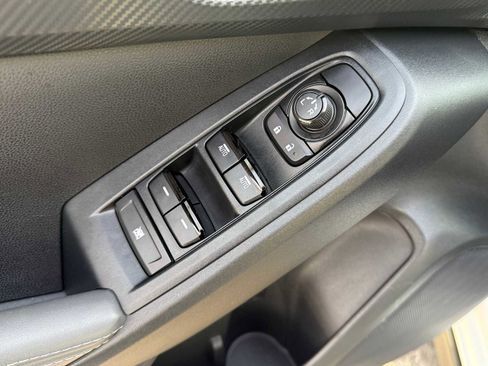 Certified 2025 Subaru Crosstrek 2.0i Premium image 11