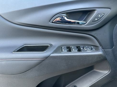 Certified 2024 Chevrolet Equinox RS w/ RS Leather Package image 10