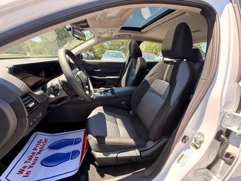 New 2026 Nissan Sentra SV w/ SV Convenience Package FWD image 12