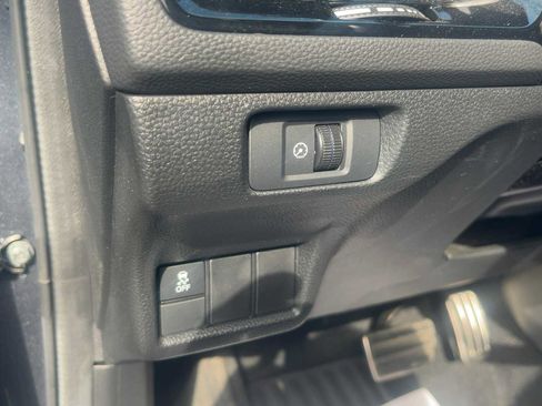 Used 2025 Honda Civic Sport image 15