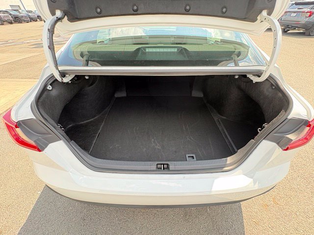 Used 2025 Toyota Camry SE FWD image 32