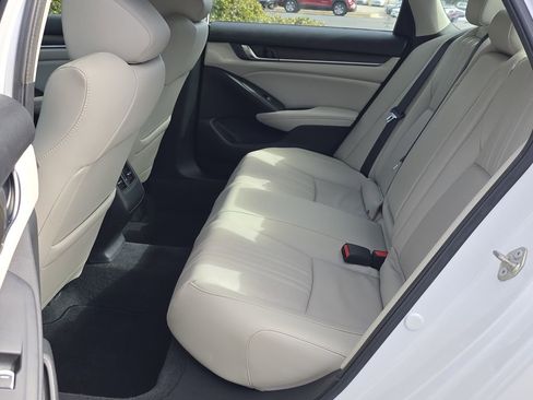 Used 2018 Honda Accord EX-L image 5