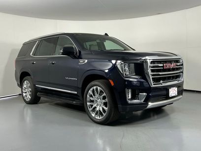 Used 2022 GMC Yukon SLT w/ SLT Premium Package