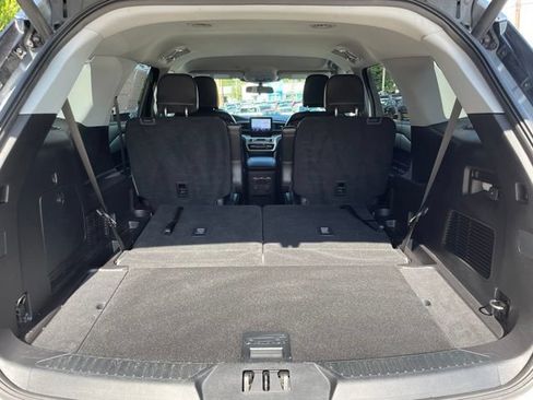 Certified 2020 Ford Explorer XLT w/ Equipment Group 202A AWD/4WD image 57