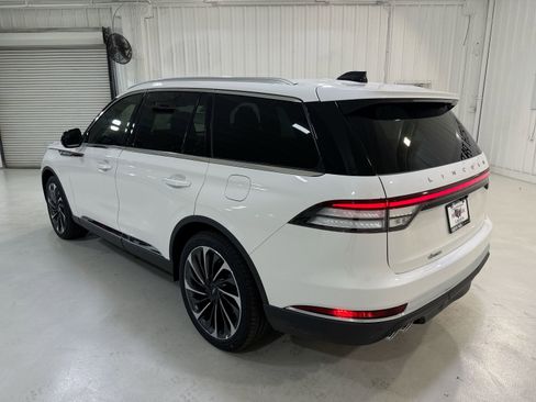 New 2025 Lincoln Aviator Reserve image 27