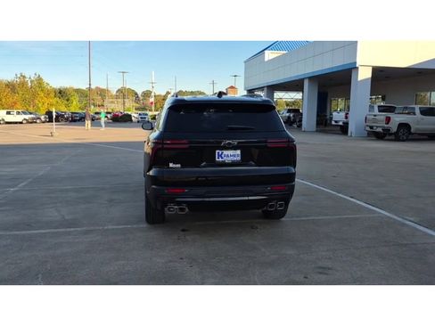 New 2026 Chevrolet Traverse LT w/ Midnight/Sport Edition image 7