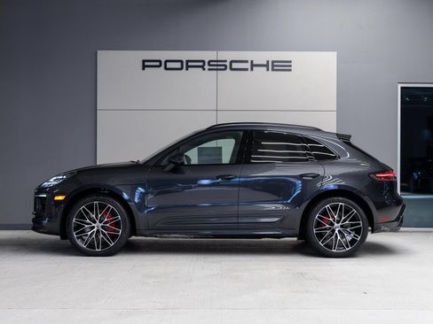 Certified 2026 Porsche Macan S AWD/4WD image 2