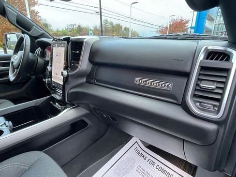 Used 2024 RAM 1500 Big Horn image 39