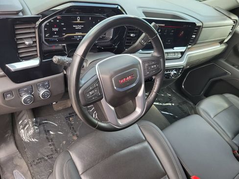 Used 2025 GMC Sierra 1500 SLT AWD/4WD image 23